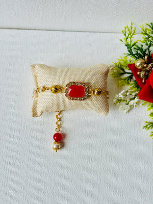 Dark Pink Stone With Pearl Chain Bracelet