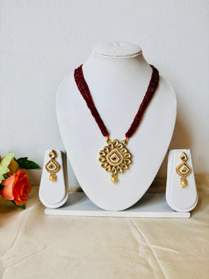Gulmohar Grace Set